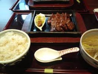 人妻・熟女出会い掲示板【地域別】 – 人妻熟女の割り切りな出会いを求めているあなたに。