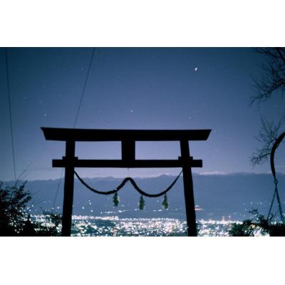 【神待ち掲示板】家出少女・女性検索サイト – 神待ちをする女性・利用するサイトを地域別に紹介しています